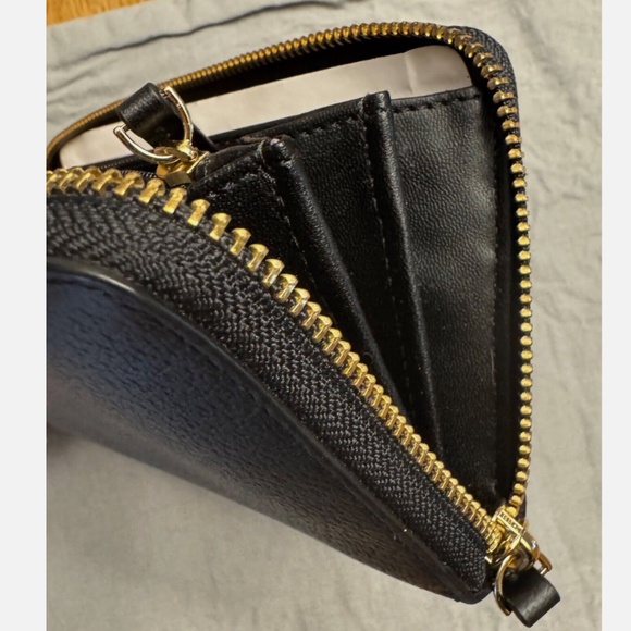 KATE SPADE Grove Street Neda WLRU 2820 Black Zip Around Wallet Pre-Own No Tag - Picture 6 of 6